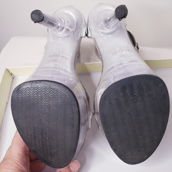 SOLD on M- "Bondage" Ankle Cuff Silver Platform, Highest Heel - Picture 13 of 16